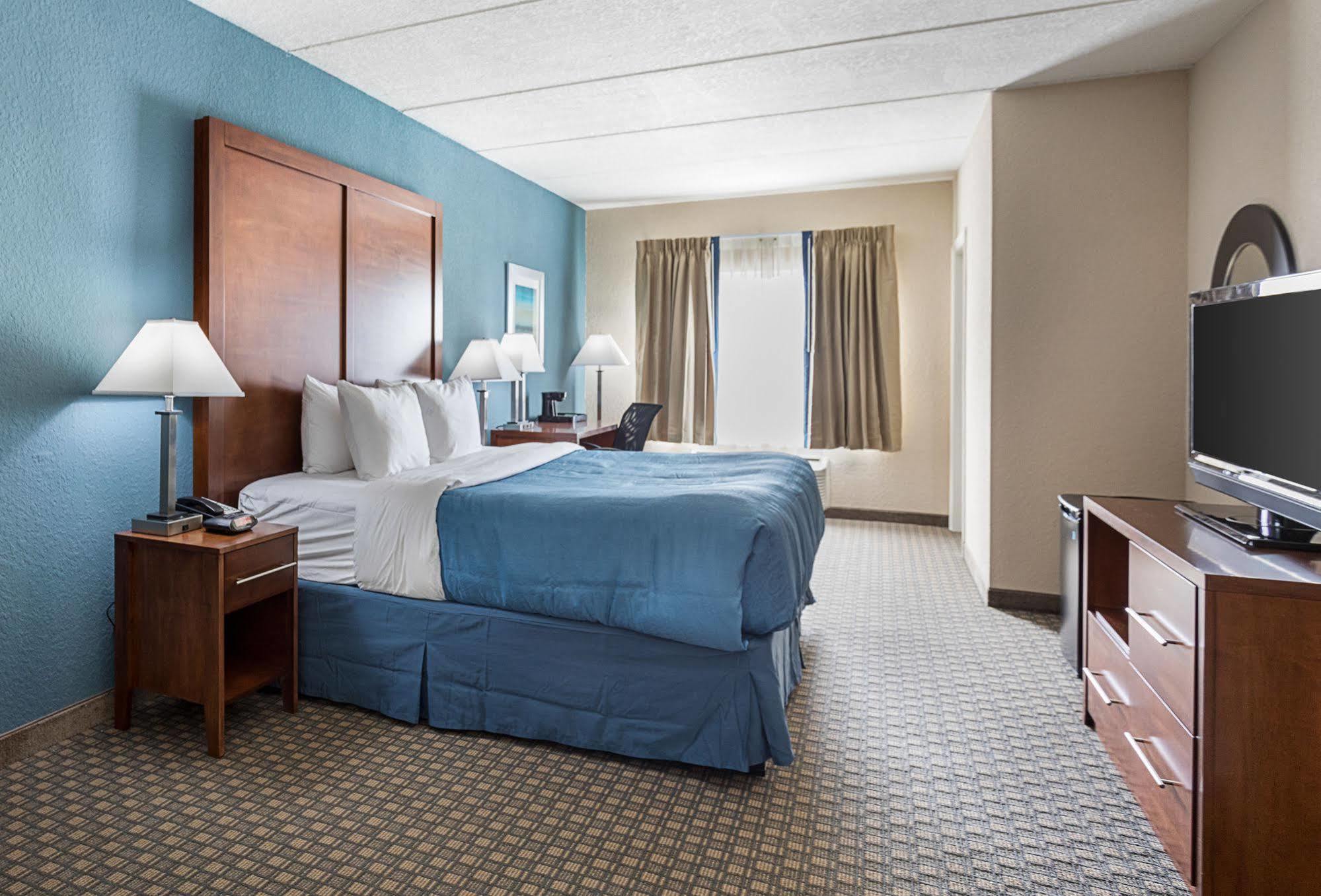 Hotel Quality & Heritage Park 2*